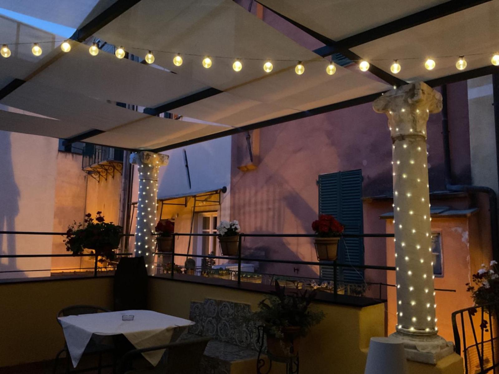 טויראנו Bed & Breakfast Scia Dina מראה חיצוני תמונה