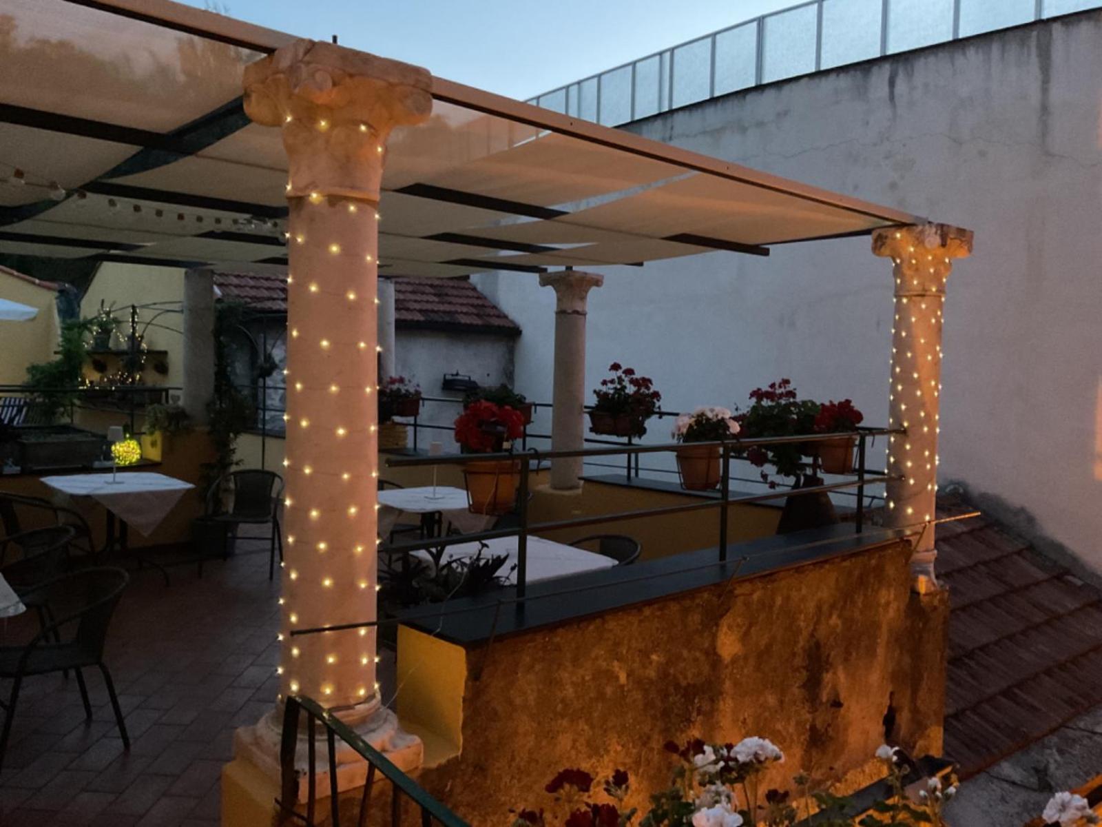 טויראנו Bed & Breakfast Scia Dina מראה חיצוני תמונה